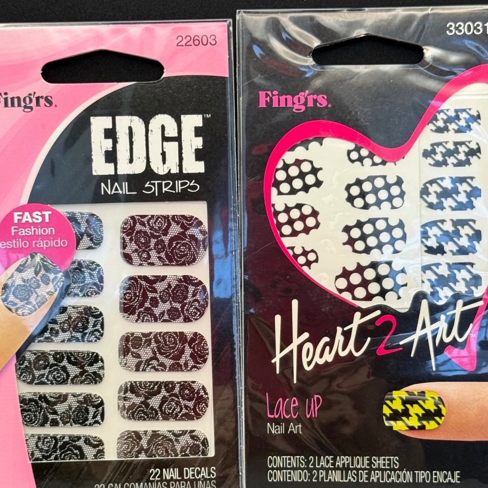 Fingrs Edge‎ Nail Strips Lace Up Heart 2 Art Nail Decals 22 Count